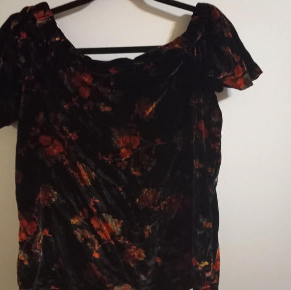 NWT Loft Off the Shoulder floral print Top Size XS - Picture 6 of 11